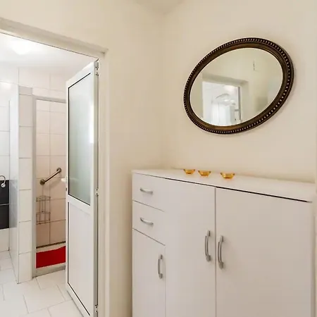 Pelegrin - Two Bedroom With Garden View * Zavala