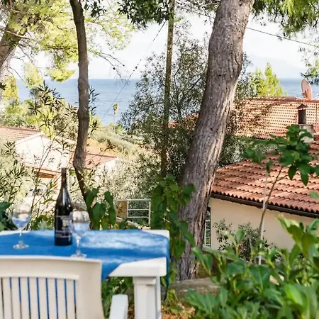 Pelegrin - Two Bedroom With Garden View